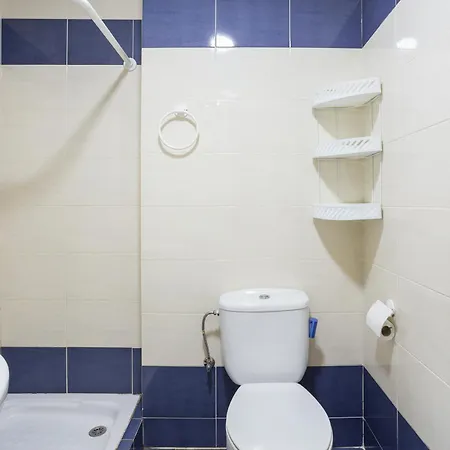 Lagos Del Castillo *