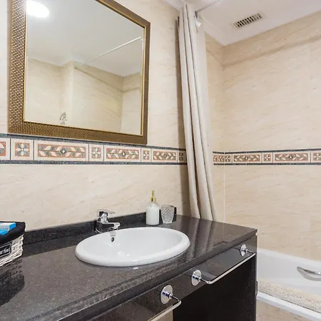 Апартаменти Lagos Del Castillo